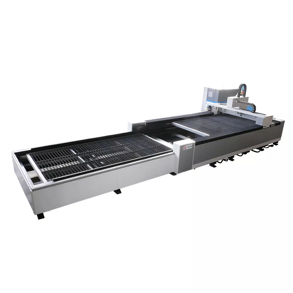 FL-L1560FE-1500-IPG Бюджетный лазерный станок для резки листового металла со сменным столом
